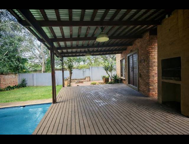 4 BEDROOM PROPERTY TO RENT IN LYNNWOOD GLEN